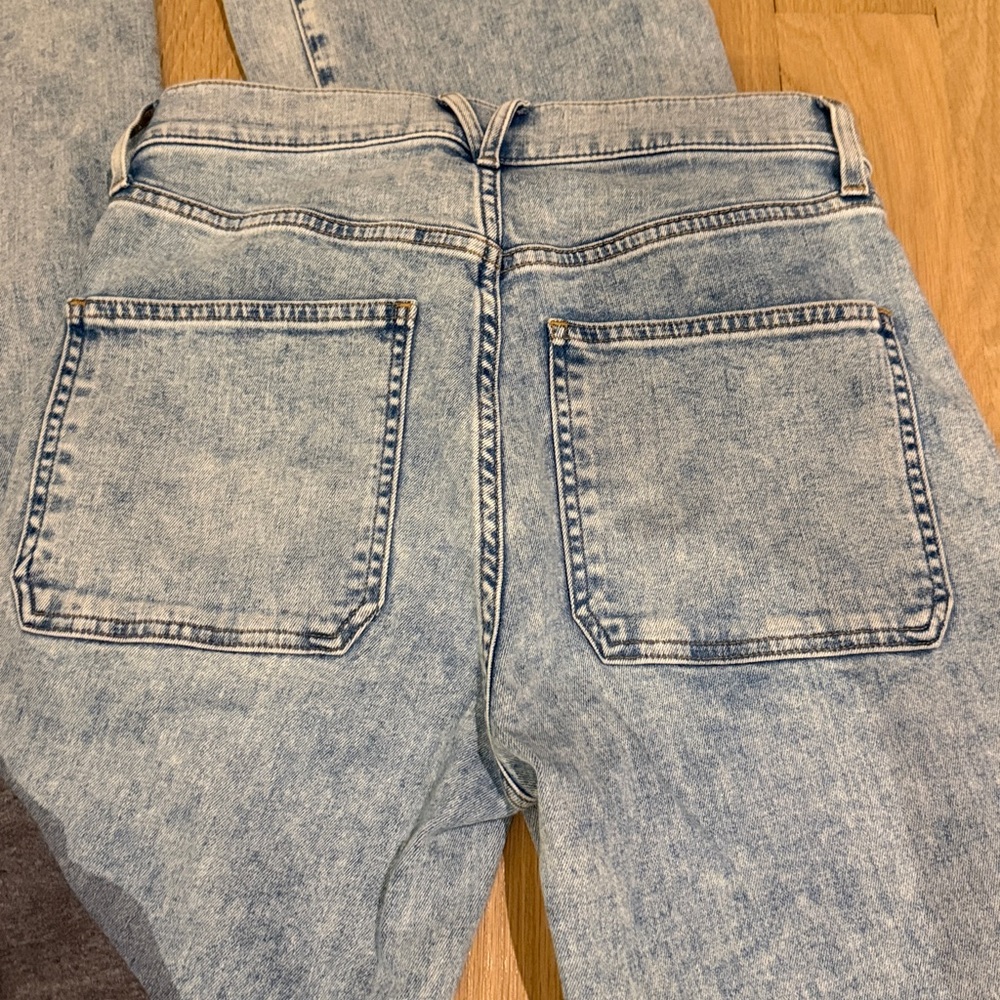 Veronica Beard Beverly Skinny Flare Patch Pocket Jeans - Picture 7 of 7